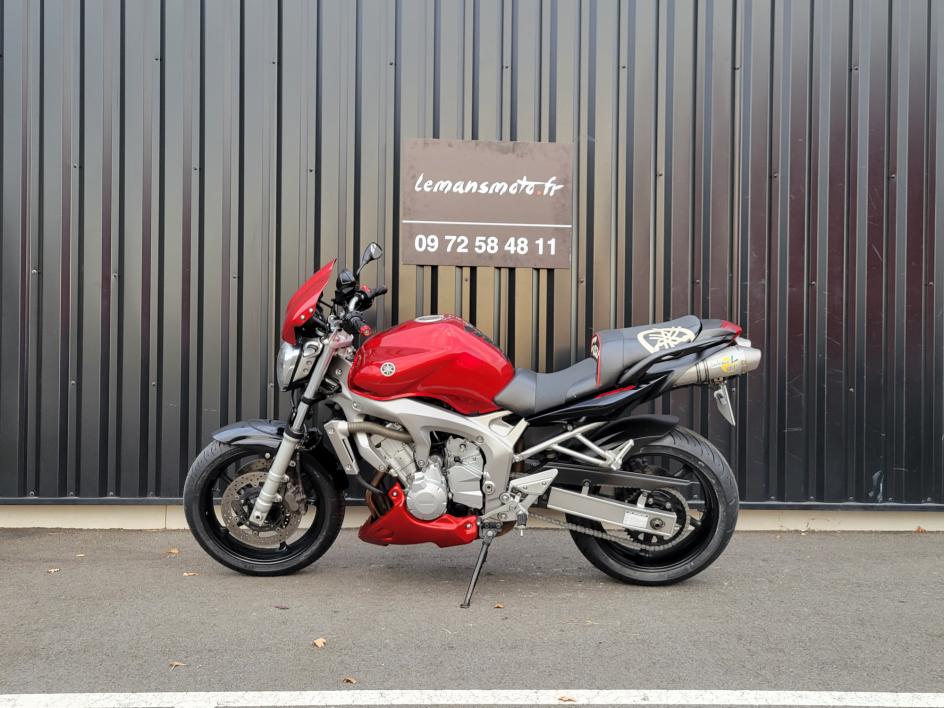 YAMAHA FZ6 (98CV)