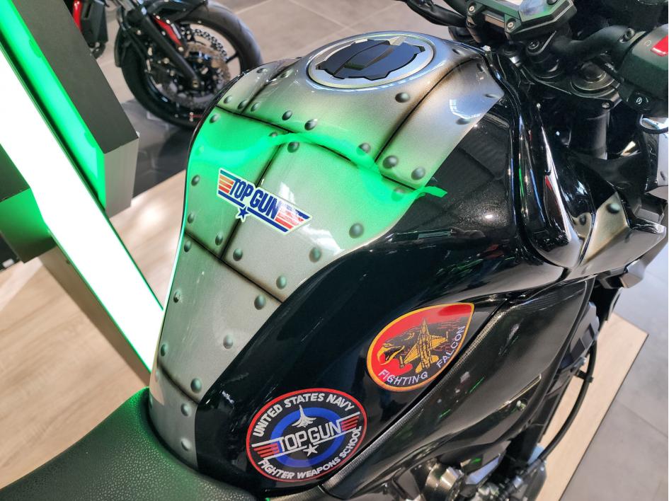 KAWASAKI Z900 PREPA UNIQUE TOP GUN 