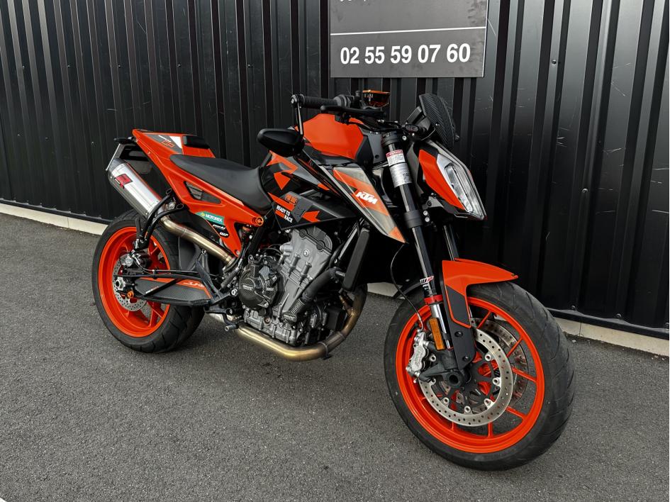 KTM 890 DUKE GP TECH PACK