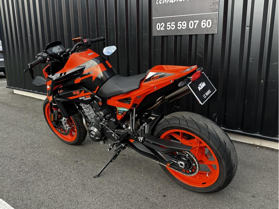 KTM 890 DUKE GP TECH PACK