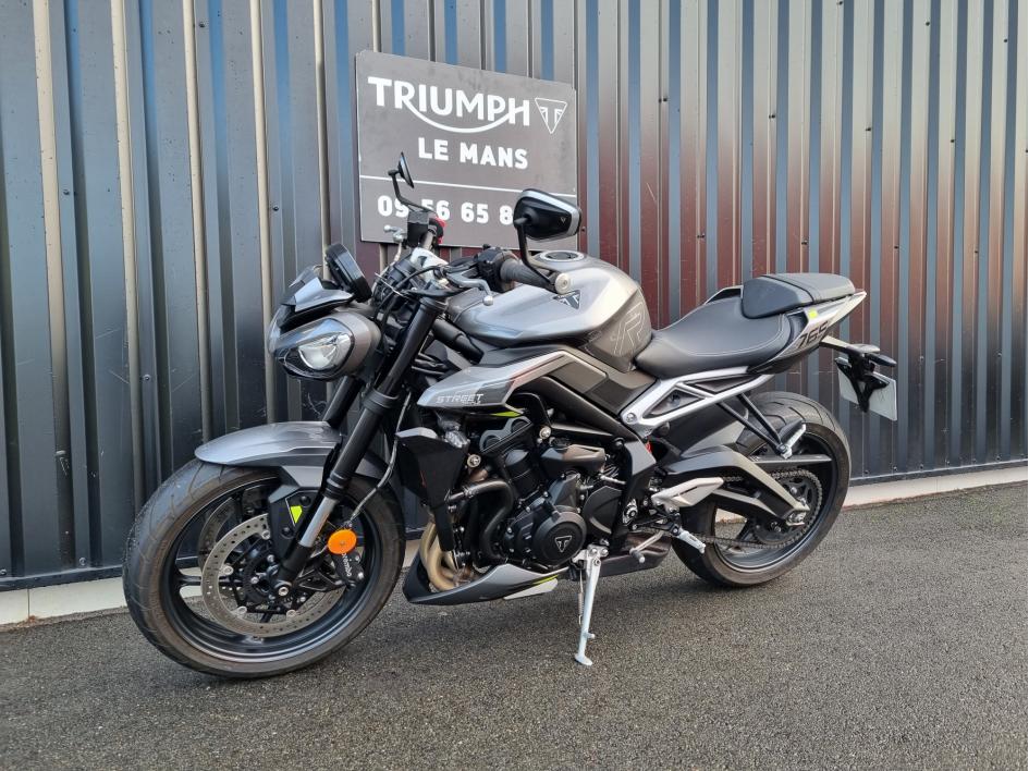 TRIUMPH STREET TRIPLE 765 R