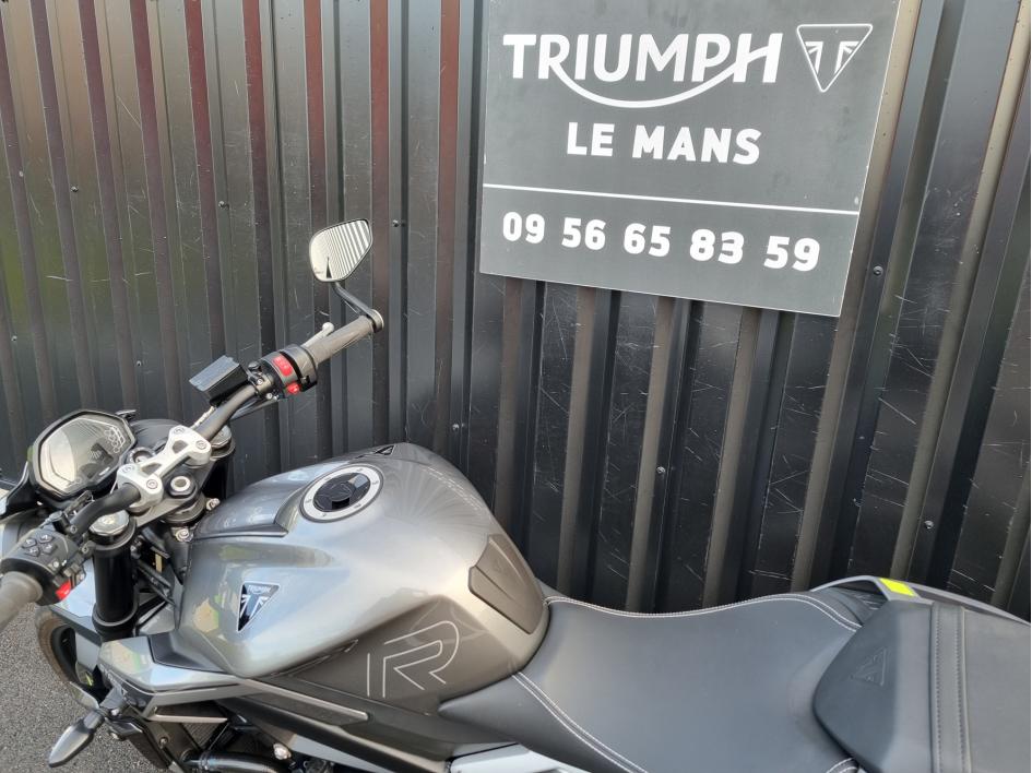 TRIUMPH STREET TRIPLE 765 R