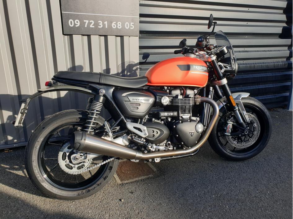 TRIUMPH SPEED TWIN 1200