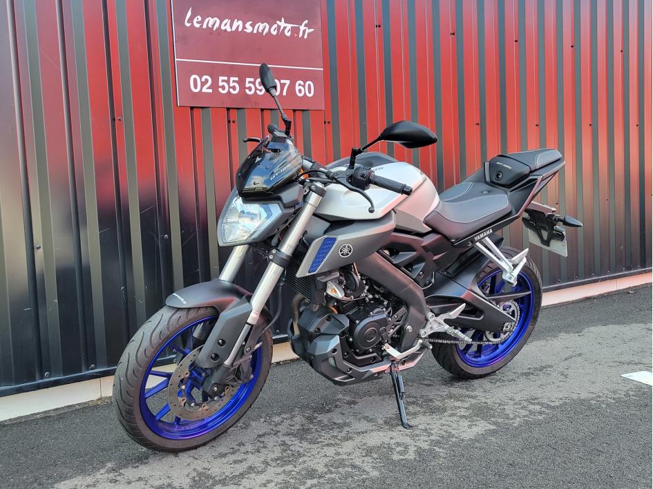 YAMAHA MT-125