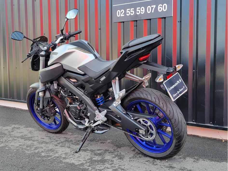 YAMAHA MT-125