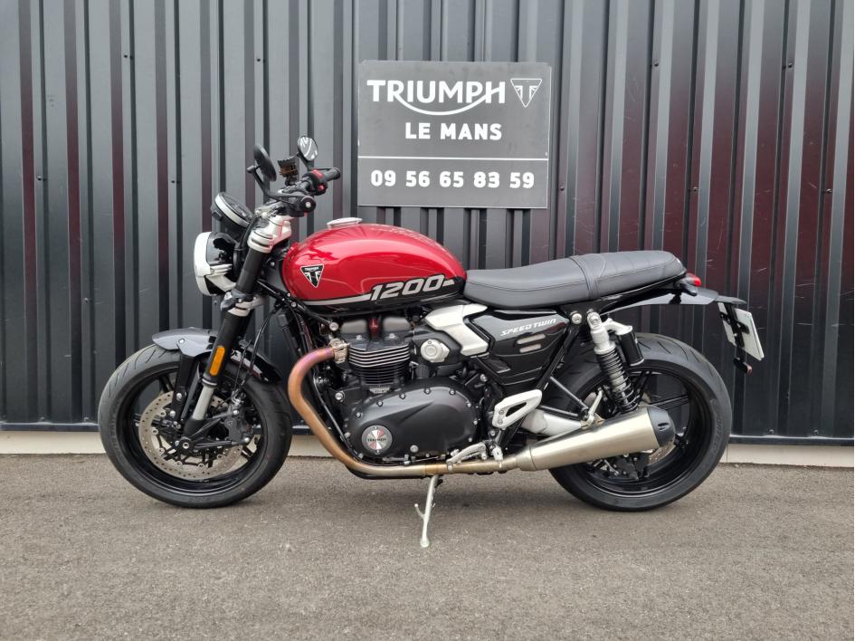 TRIUMPH SPEED TWIN 1200