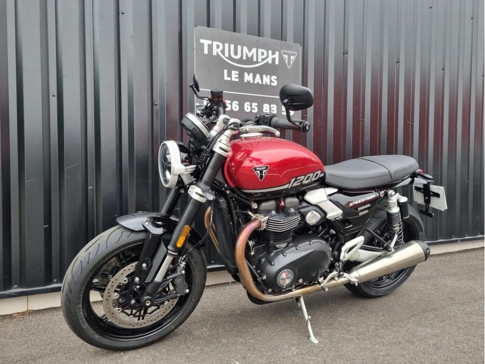 TRIUMPH SPEED TWIN 1200