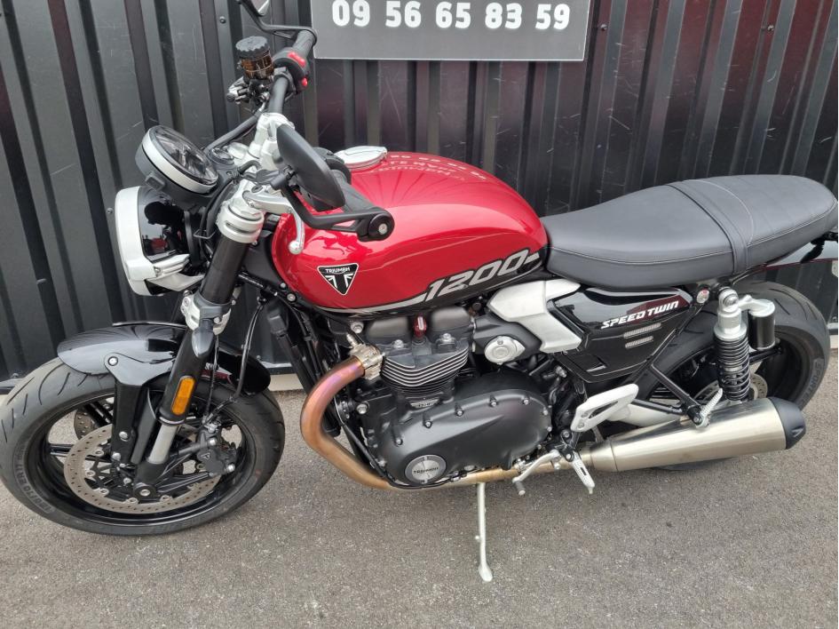 TRIUMPH SPEED TWIN 1200