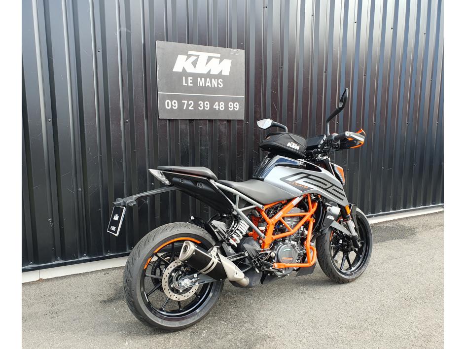 KTM 125 DUKE   714 KILOMETRES