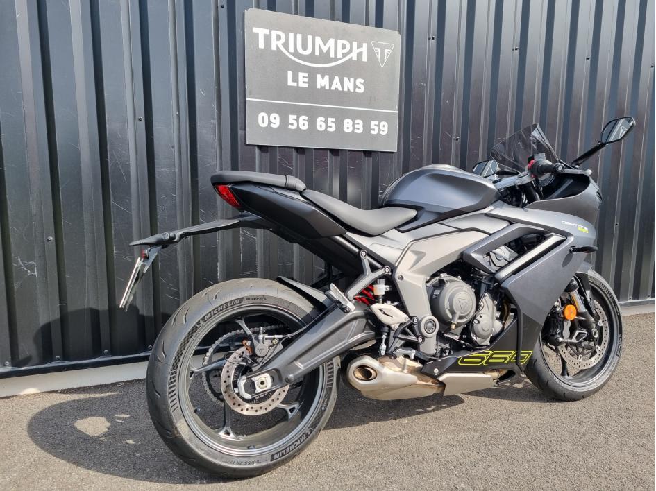 TRIUMPH DAYTONA 660 BRIDEE A2