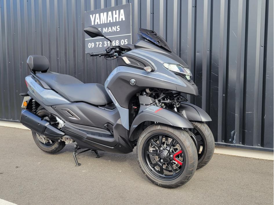 YAMAHA TRICITY 300