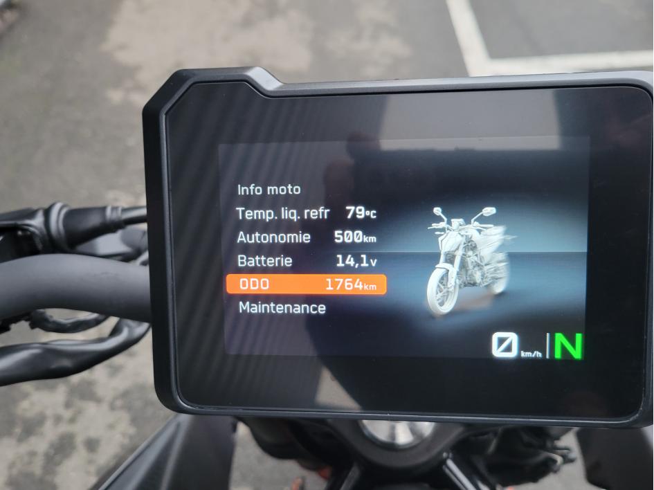KTM 125 DUKE   SEULEMENT 1800 KILOMETRES