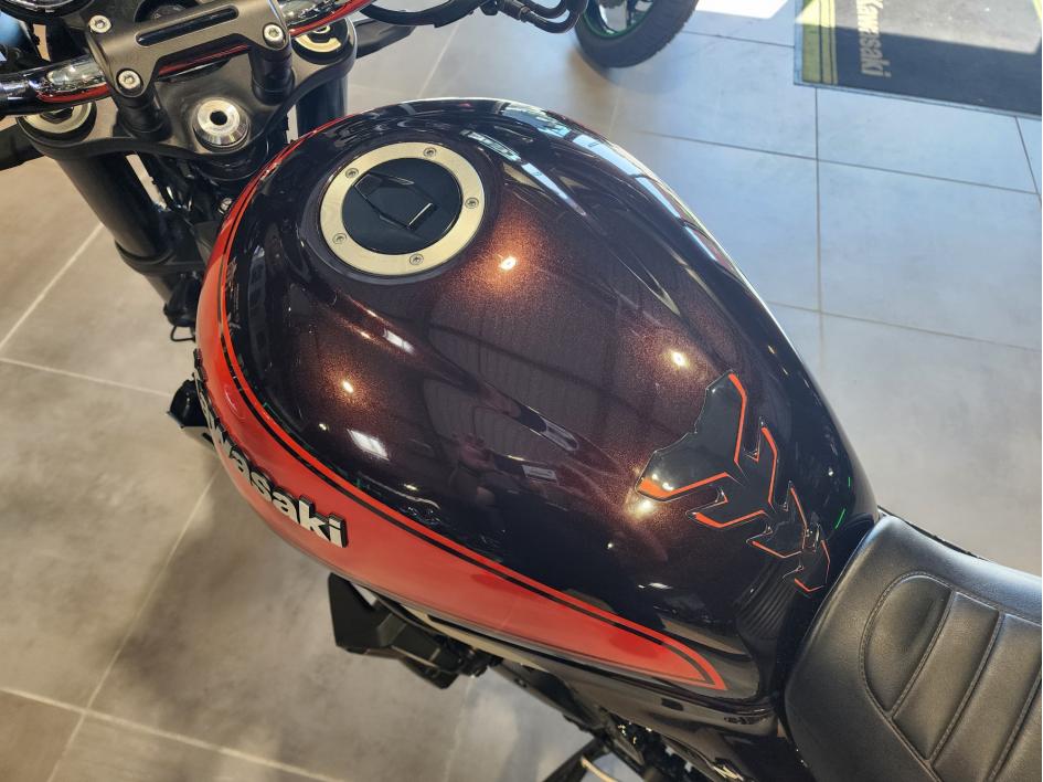 KAWASAKI Z900RS 