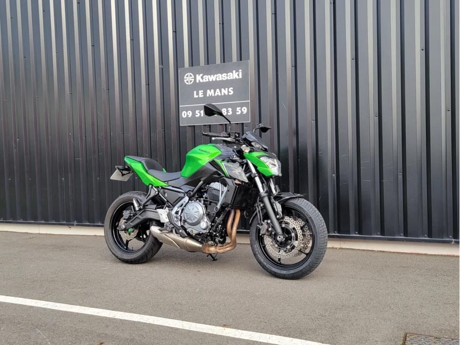 KAWASAKI Z650 (47.5CV) + KIT RABAISSEMENT