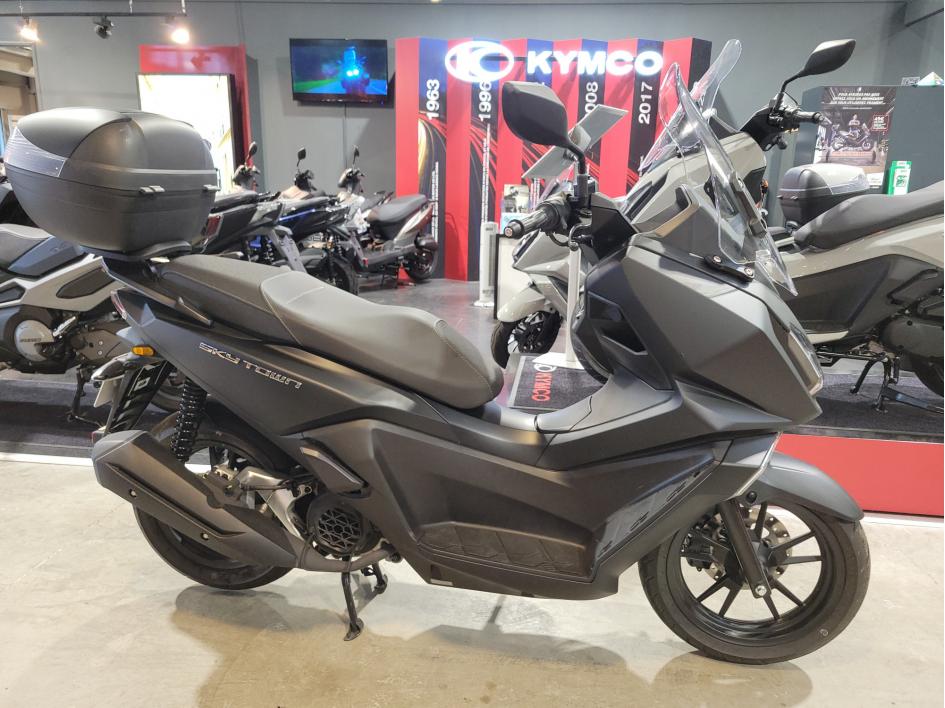 KYMCO skytown 125