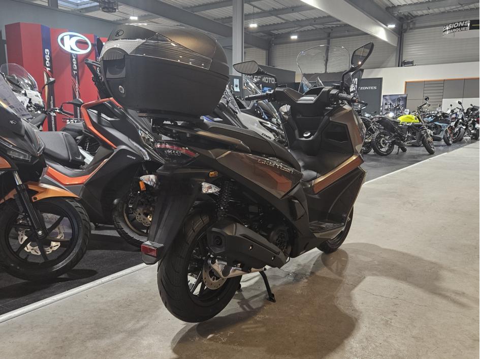 KYMCO skytown 125