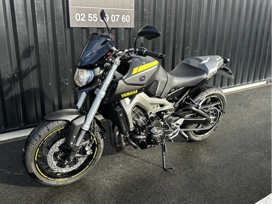 YAMAHA MT-09 ABS