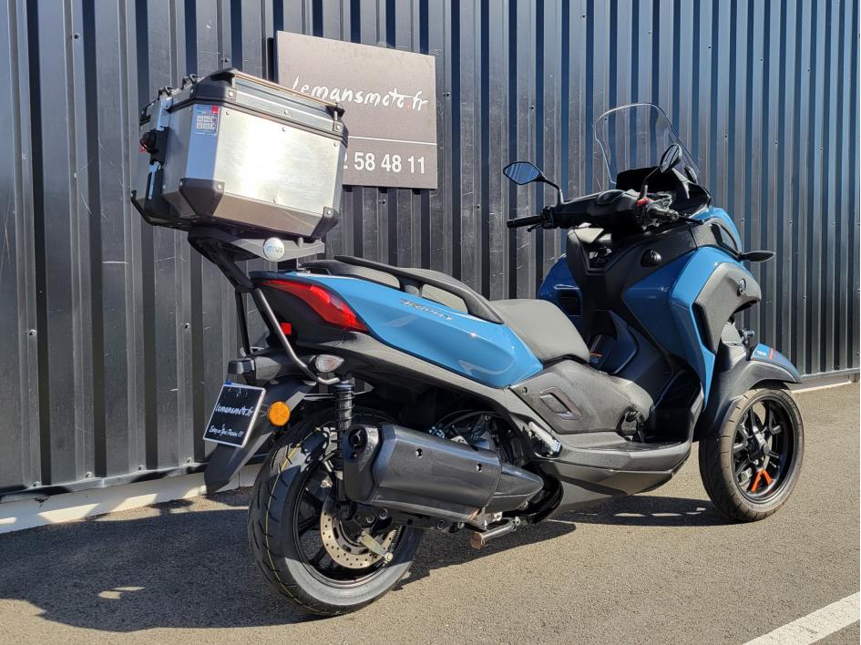 YAMAHA TRICITY 300