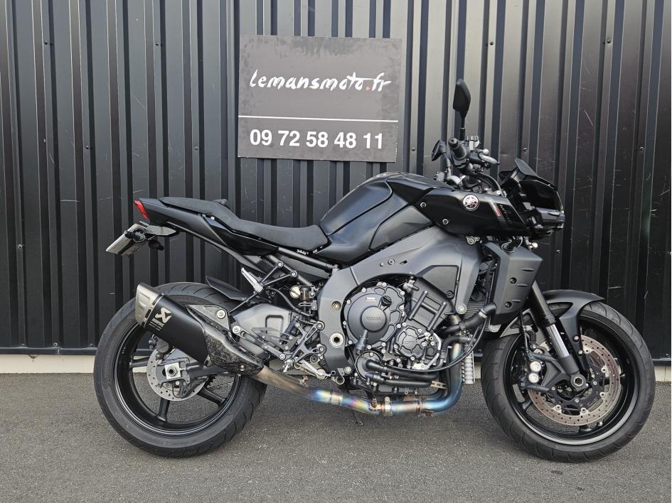 YAMAHA MT-10