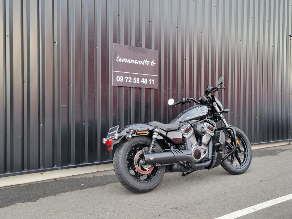 HARLEY-DAVIDSON SPORTSTER NIGHTSTER 975