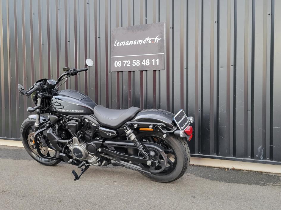 HARLEY-DAVIDSON SPORTSTER NIGHTSTER 975