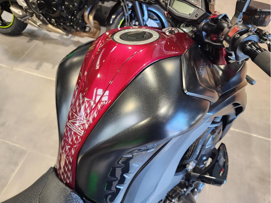 KAWASAKI Z1000 ABS SUGOMI 