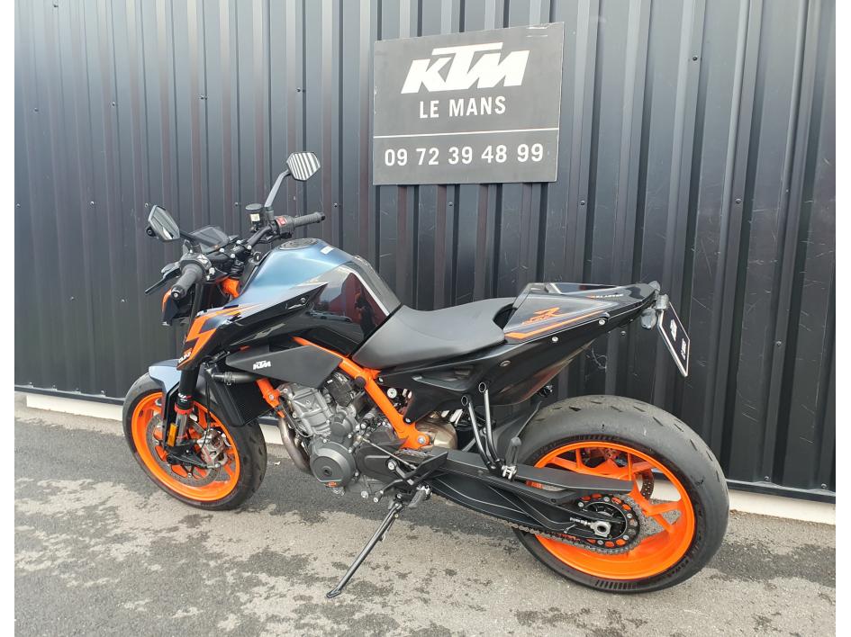 KTM 890 DUKE R  1950 KILOMETRES