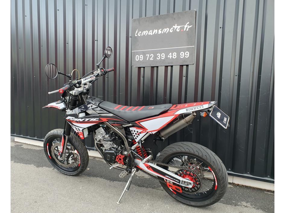 FANTIC XMF 125 SUPERMOTARD  1 ERE MAIN