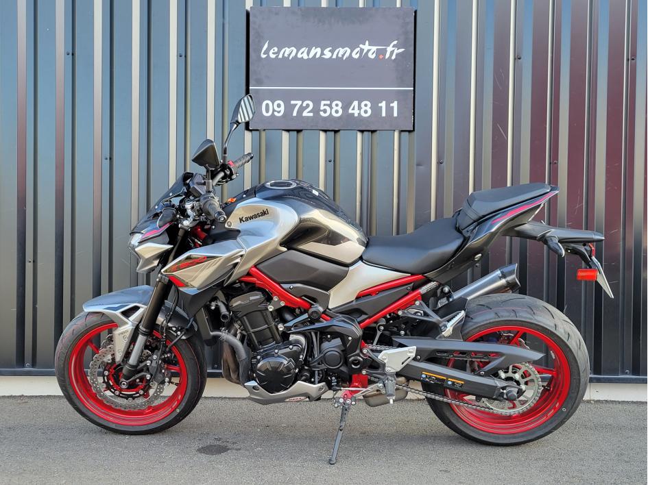 KAWASAKI Z 900
